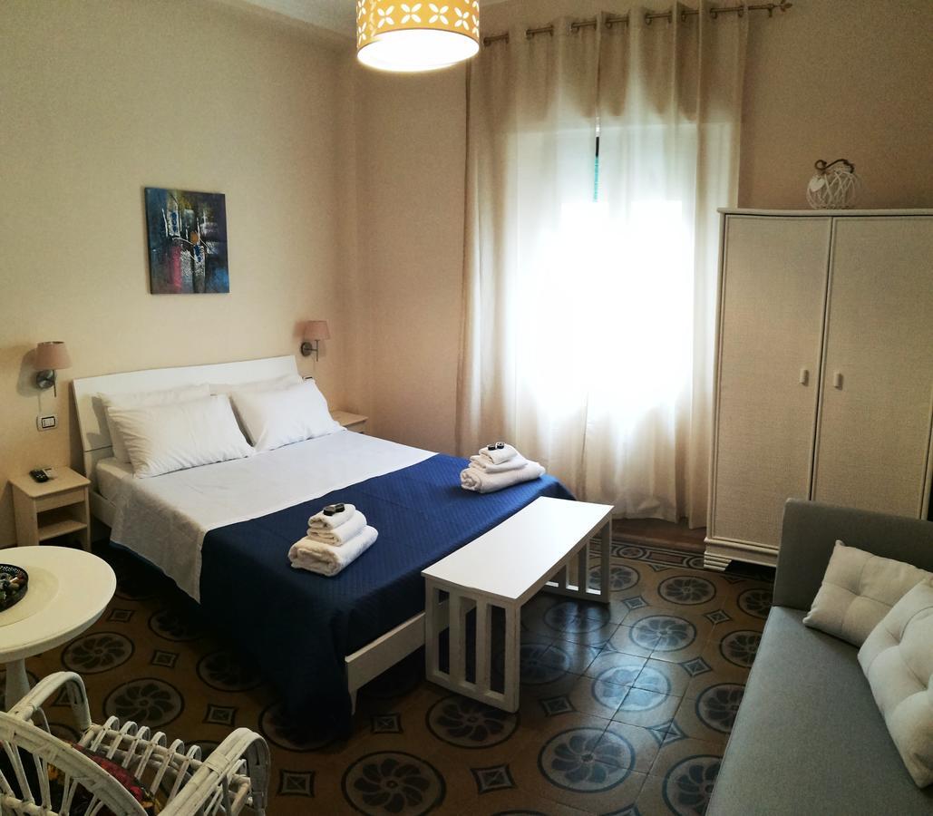 Donna Melina Bed & Breakfast Mileto Exterior photo